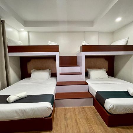 Staycation Hotel San Jose  外观 照片