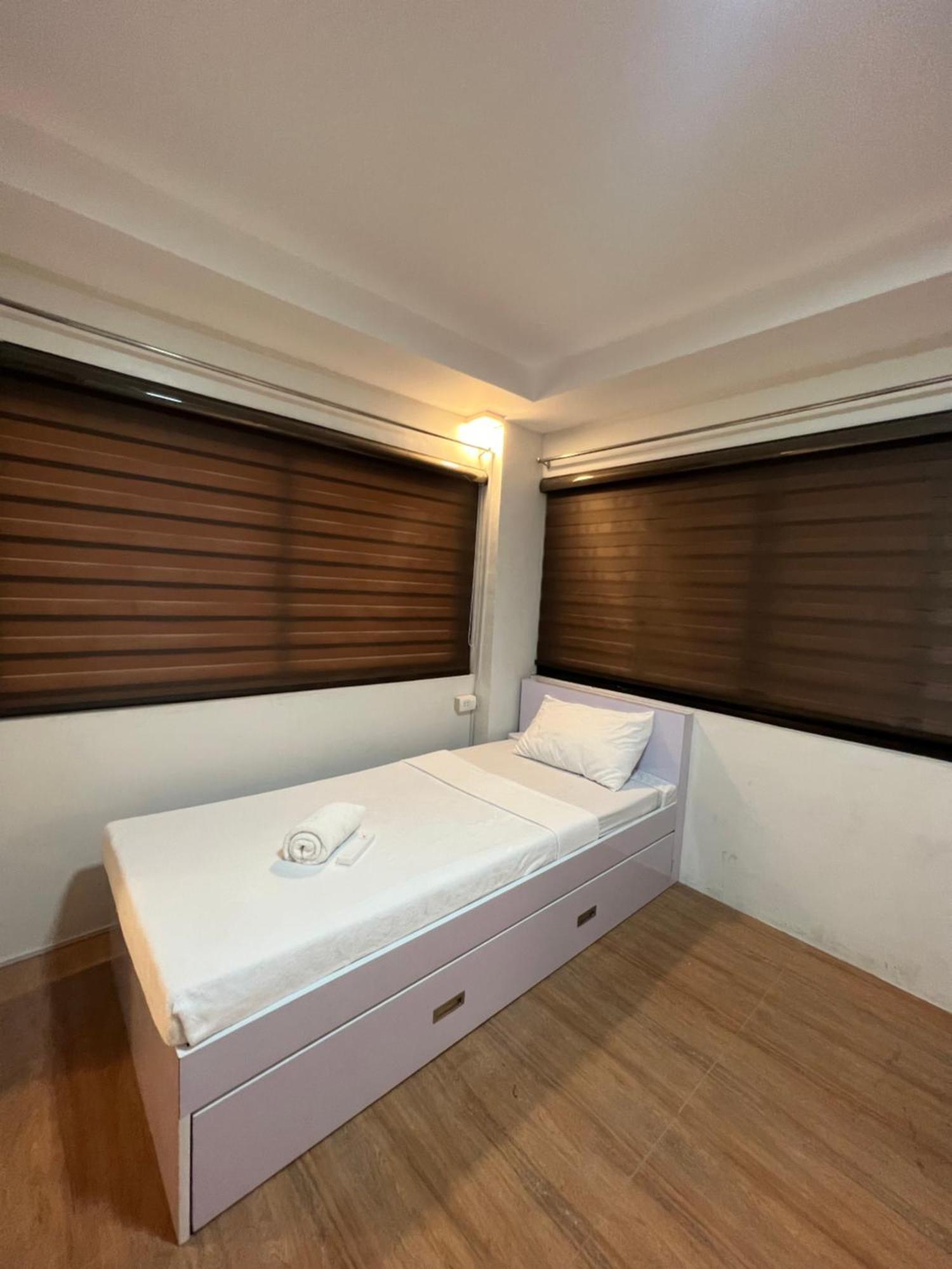 Staycation Hotel San Jose  外观 照片