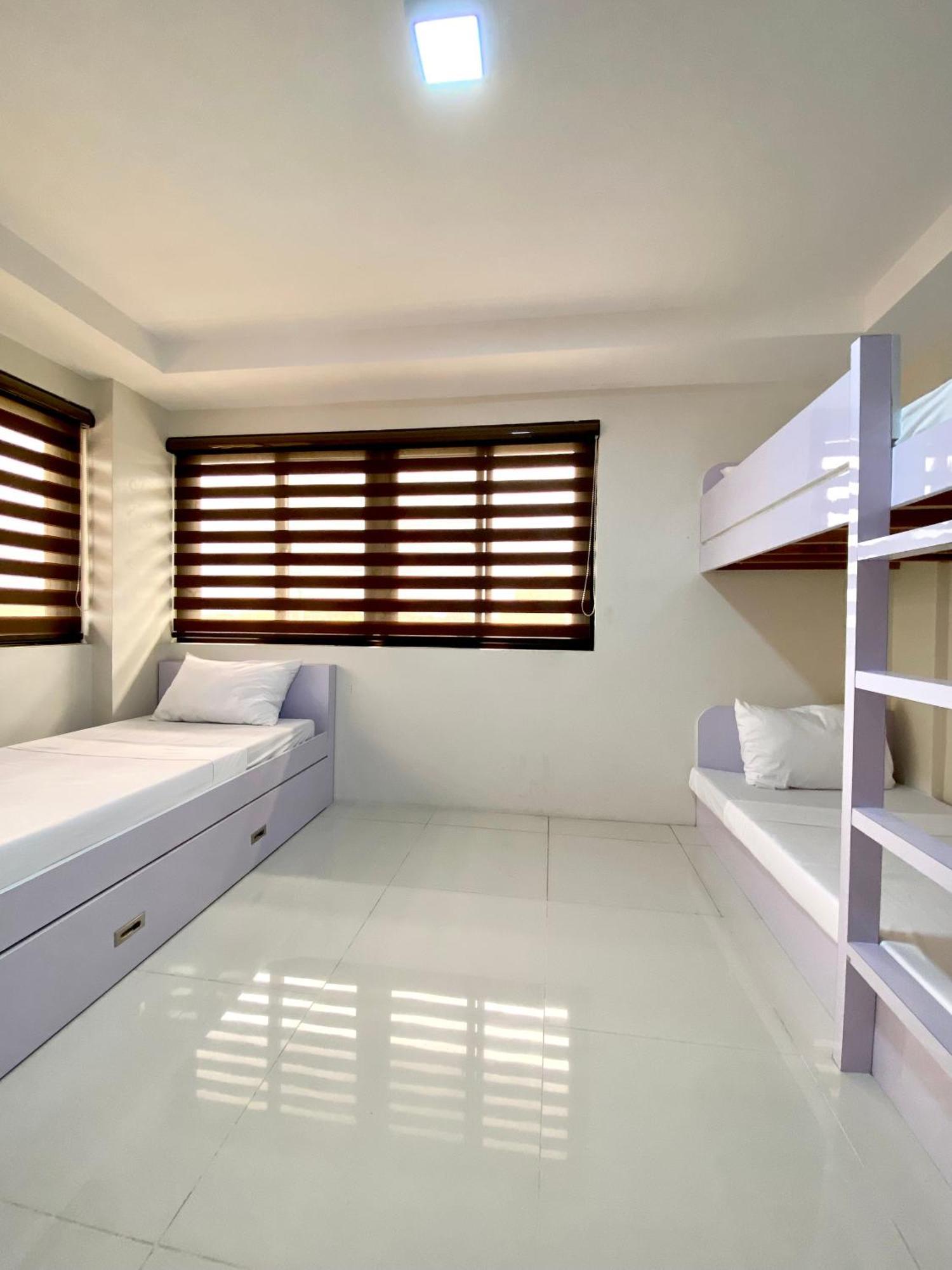 Staycation Hotel San Jose  外观 照片